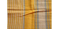 Petite nappe carrée rayonne jaune orangé couleur éclatante